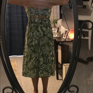 Tropical print strapless dress